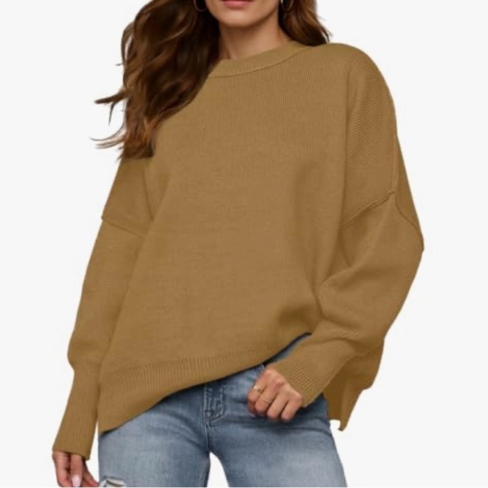 Women”s Crewneck Batwing Long Sleeve Oversized Sweater - Picture 4 of 7